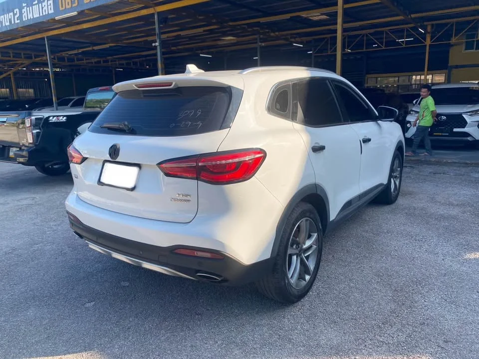 2020 MG HS 2