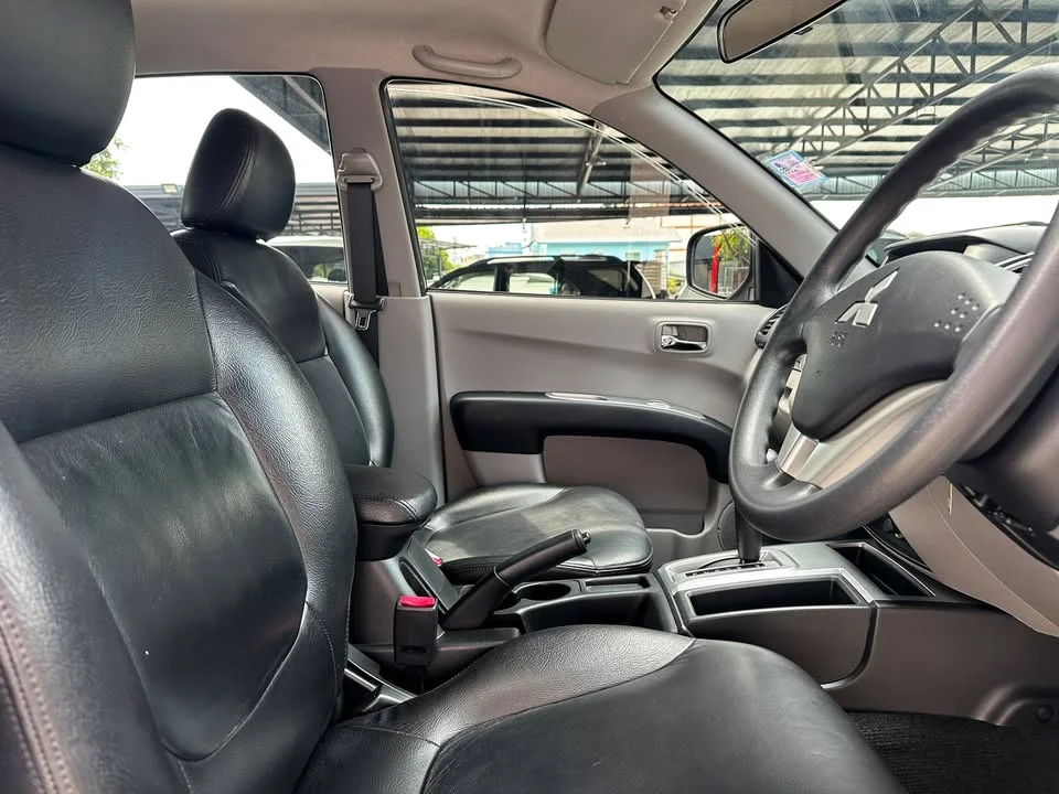 2010 Mitsubishi Triton IV 3