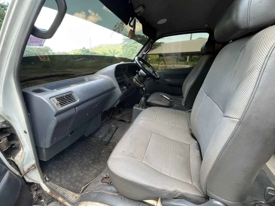 1985 Toyota Commuter IV (H100) 3