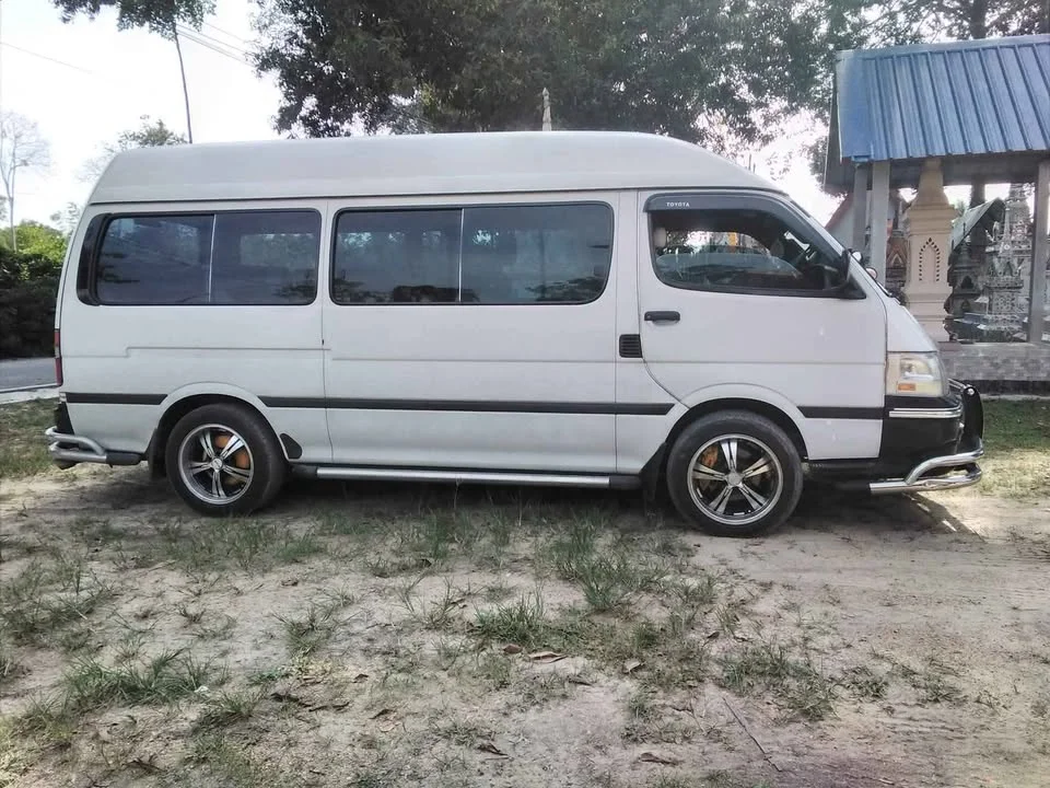 2001 Toyota Commuter IV (H100) 3