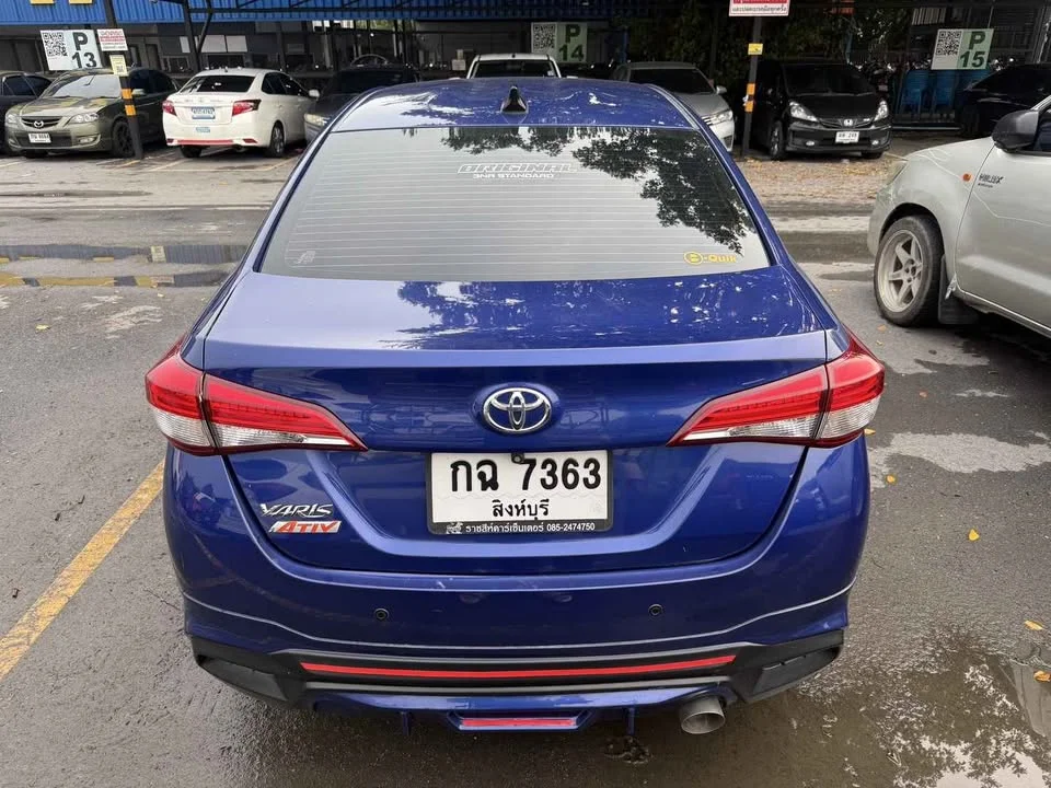 2017 Toyota Yaris III 3