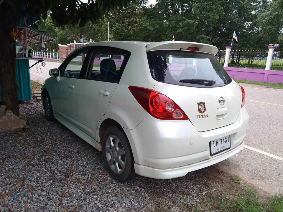2010 Nissan Tiida I (C11) 3