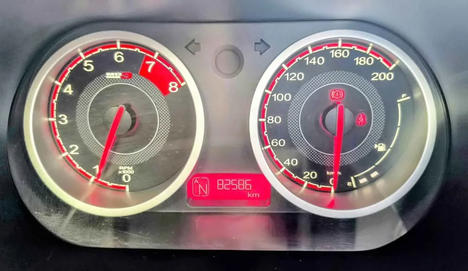 2016 MG 3 II 3
