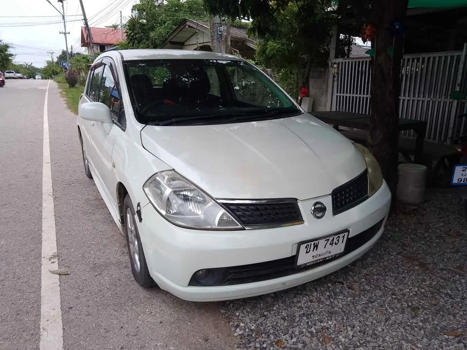 2010 Nissan Tiida I (C11) 3