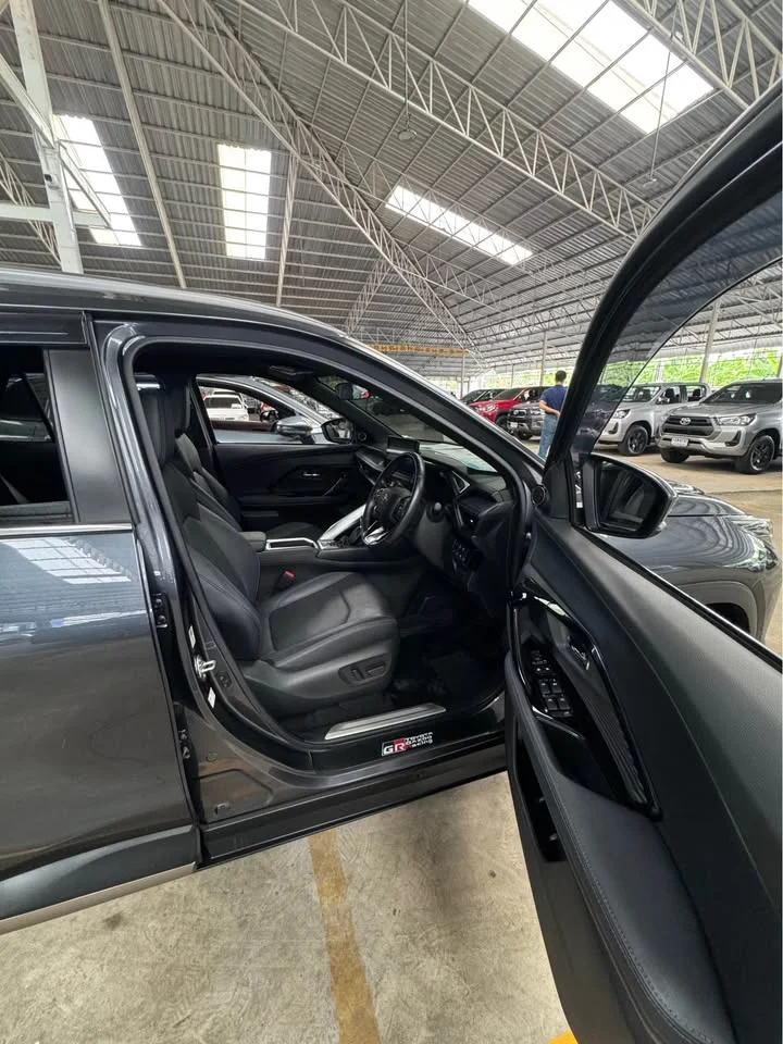 2023 Toyota Yaris Cross AC200 2