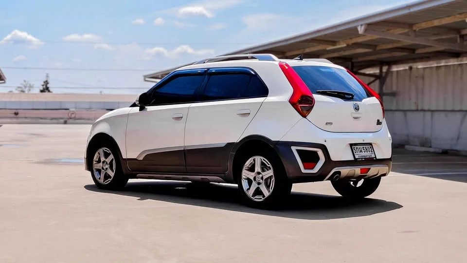 2016 MG 3 II 3
