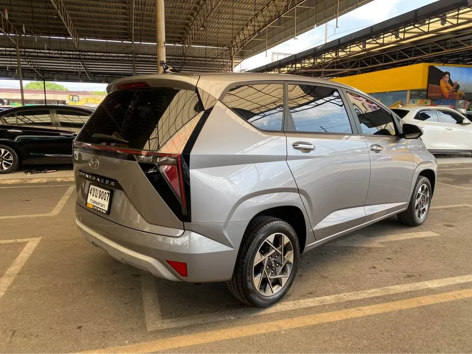 2023 Hyundai Stargazer KS 3