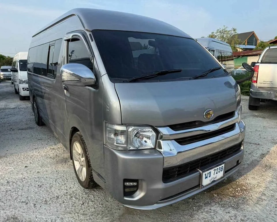 2009 Toyota Commuter V (H200) 2