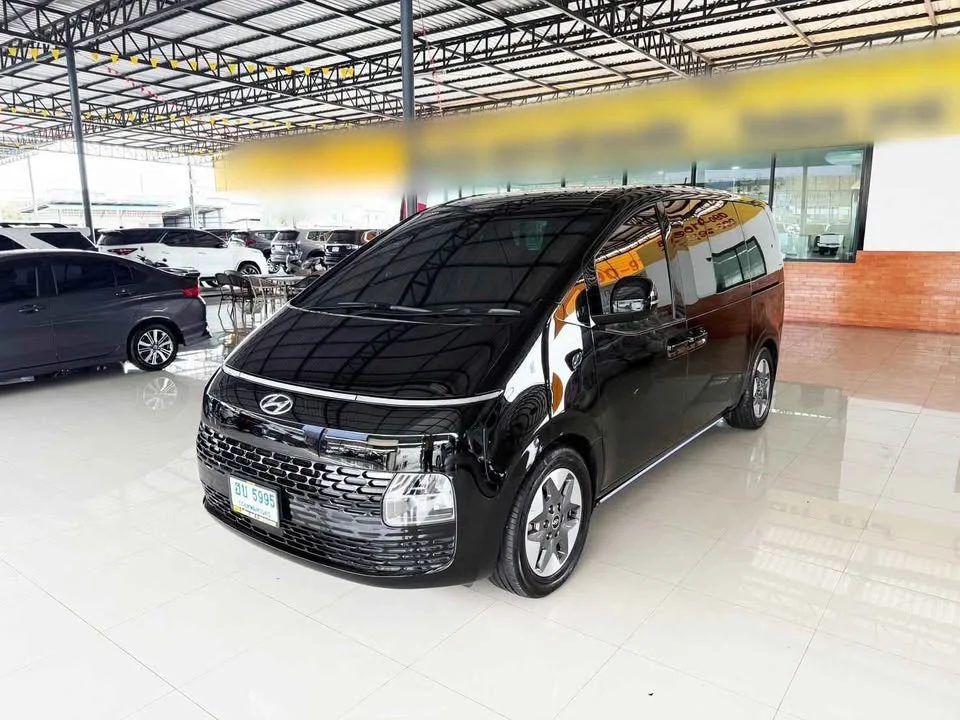 2021 Hyundai Staria US4 3