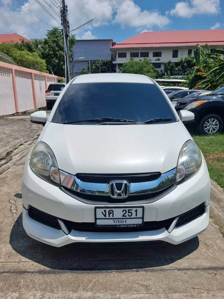 2016 Honda Mobilio II 3