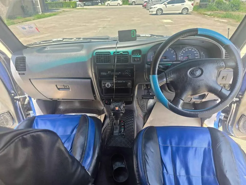 2001 Toyota Hilux Tiger VI 2