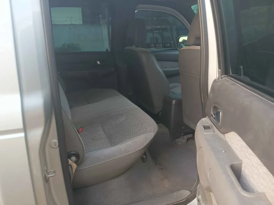 2003 Mazda 2500 Fighter V 2