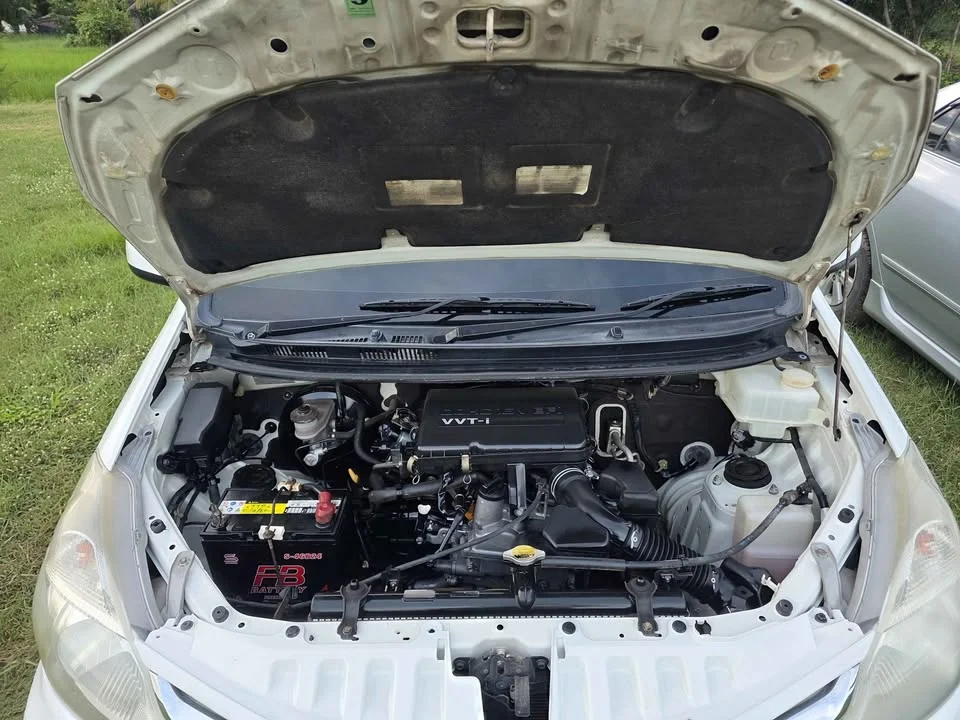 2012 Toyota Avanza II 3