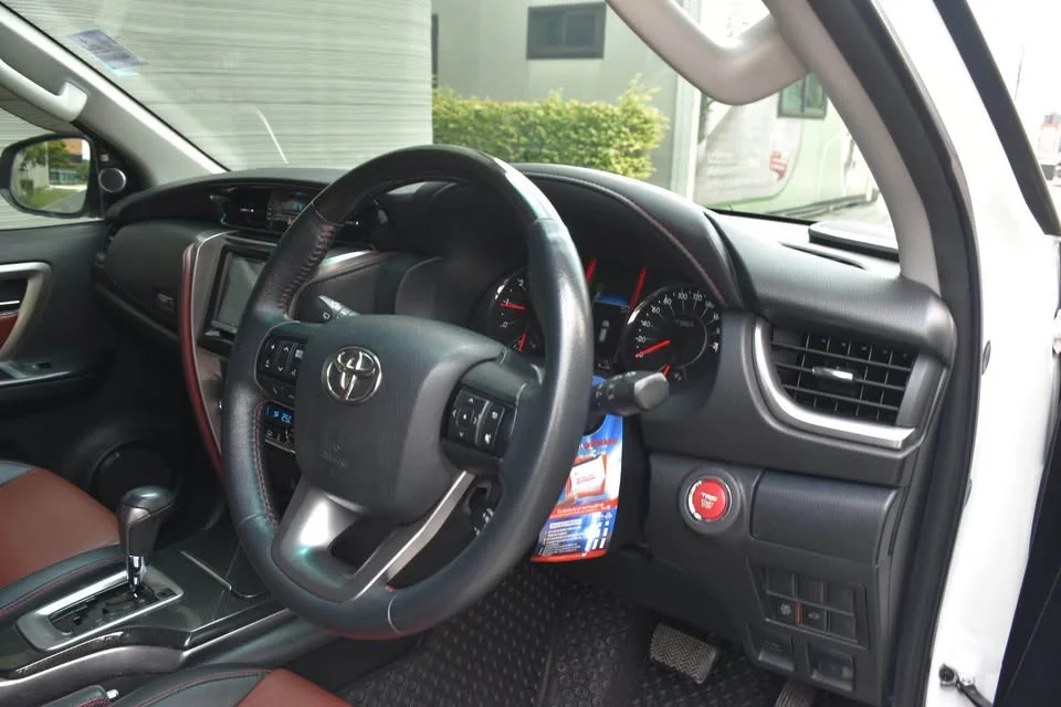 2020 Toyota Fortuner II 3