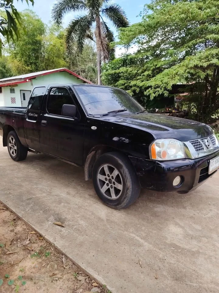 2005 Nissan Frontier I 3