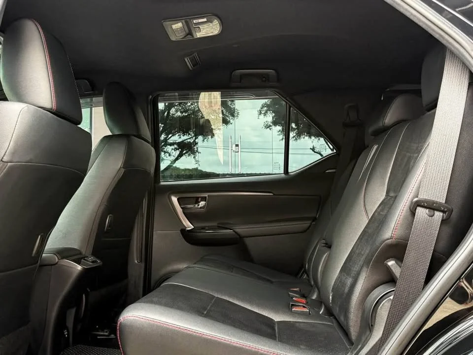 2023 Toyota Fortuner II 3