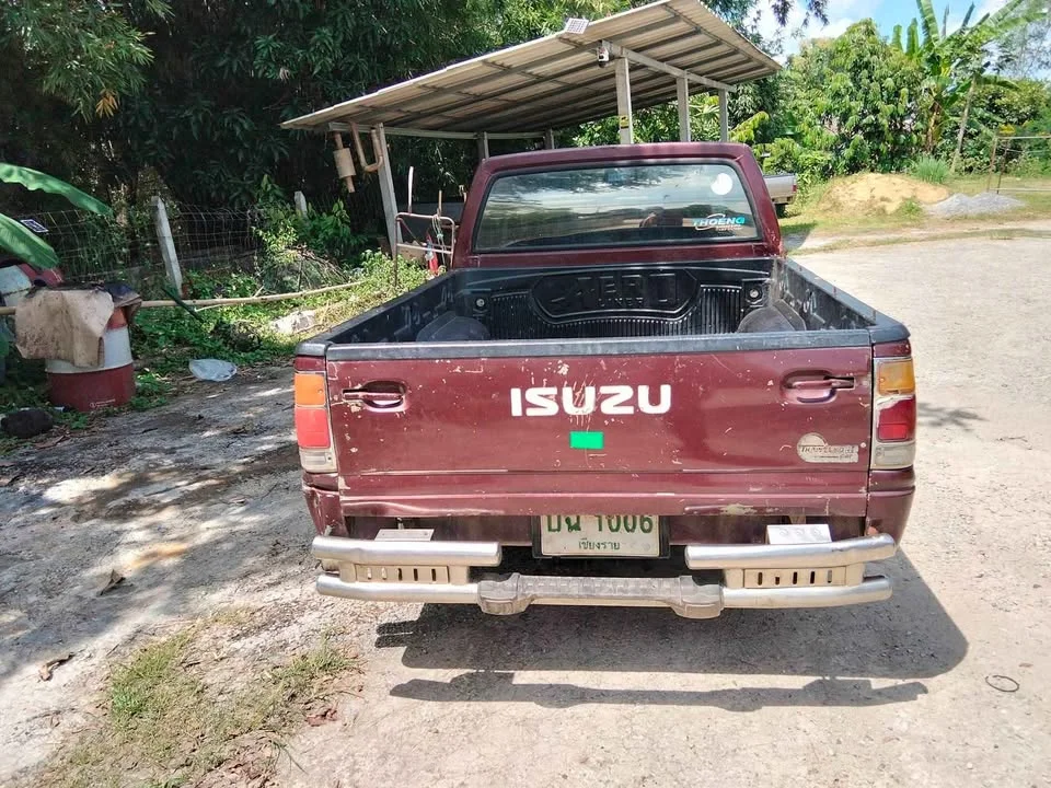 1992 Isuzu TFR III 3