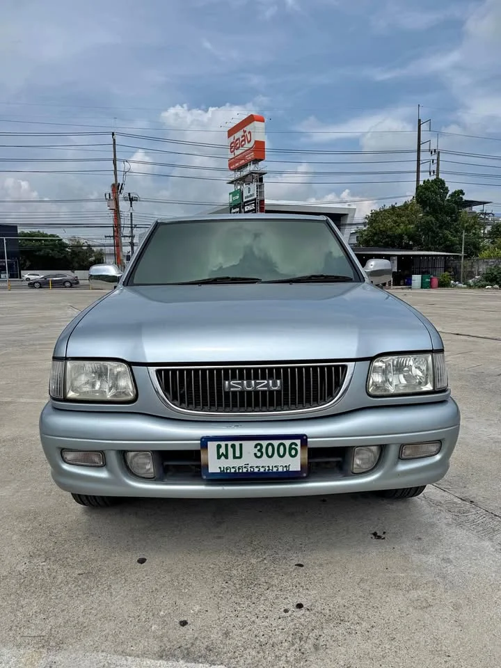 2001 Isuzu Faster Dragon Eyes III 2