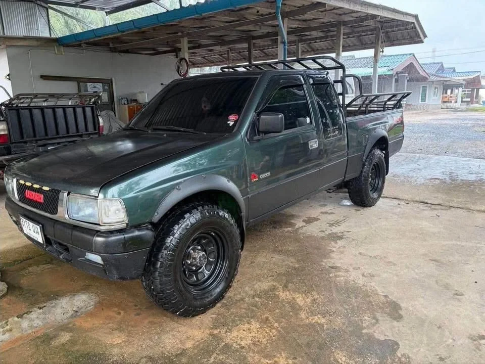 1993 Isuzu TFR III 2