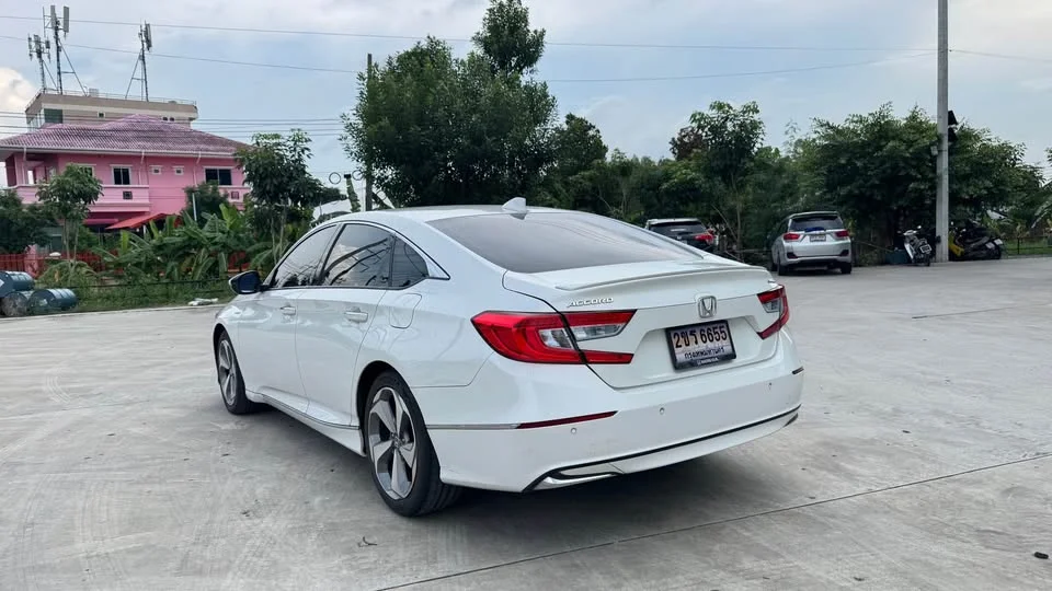 2020 Honda Accord X 2