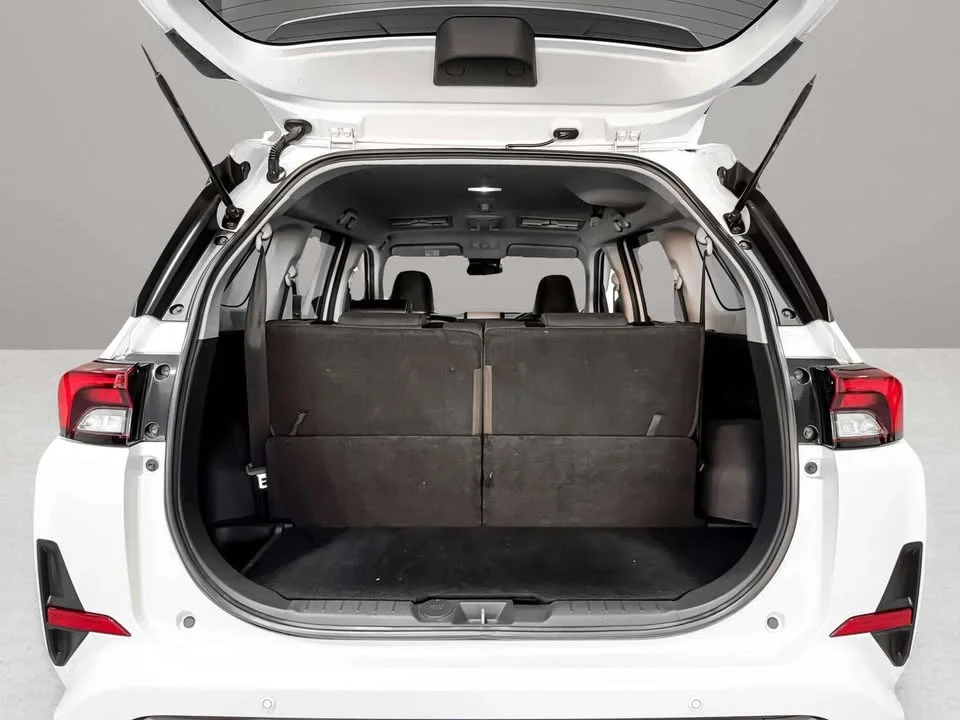 2023 Toyota Veloz III 2