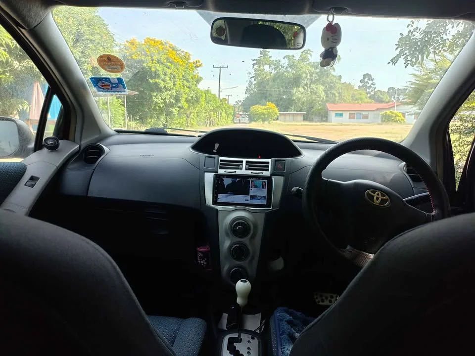 2006 Toyota Yaris II 2