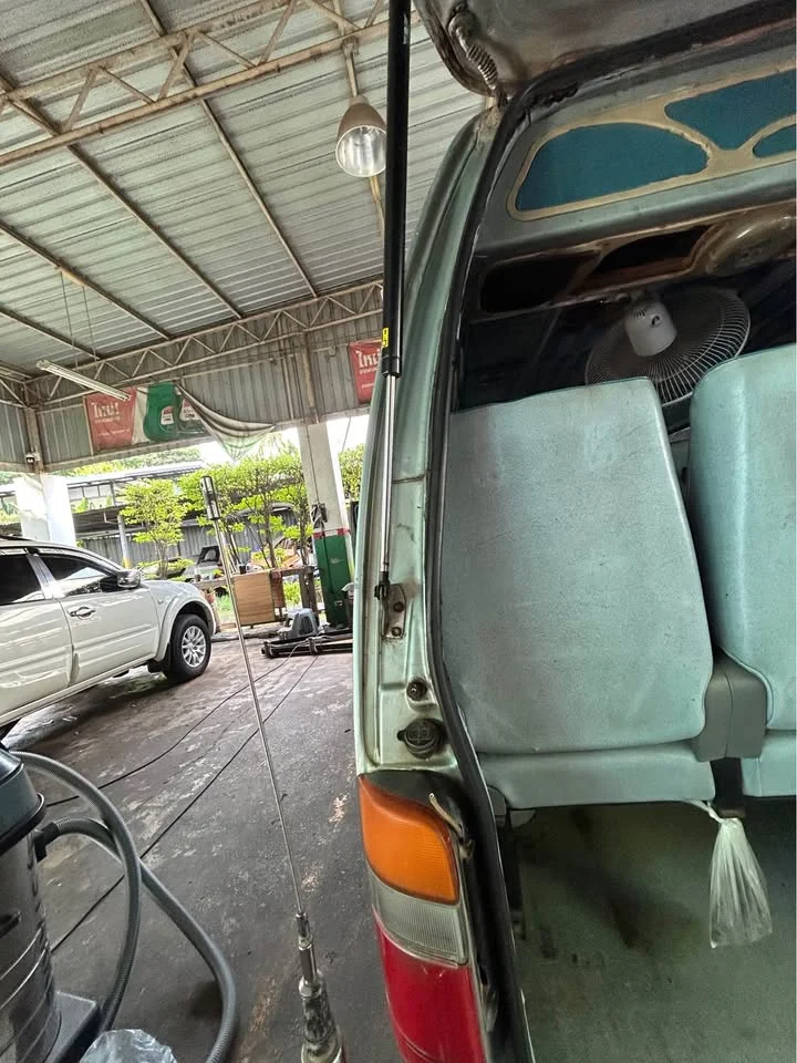 2006 Toyota Commuter IV (H100) 2
