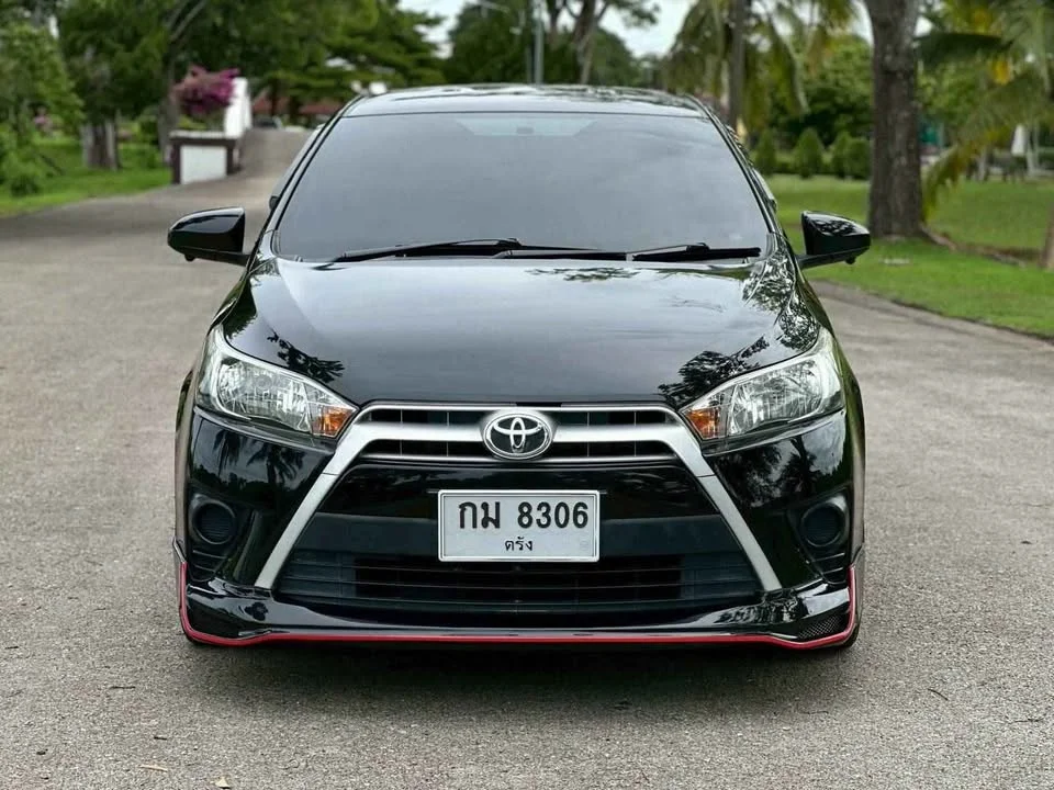 2015 Toyota Yaris III 3
