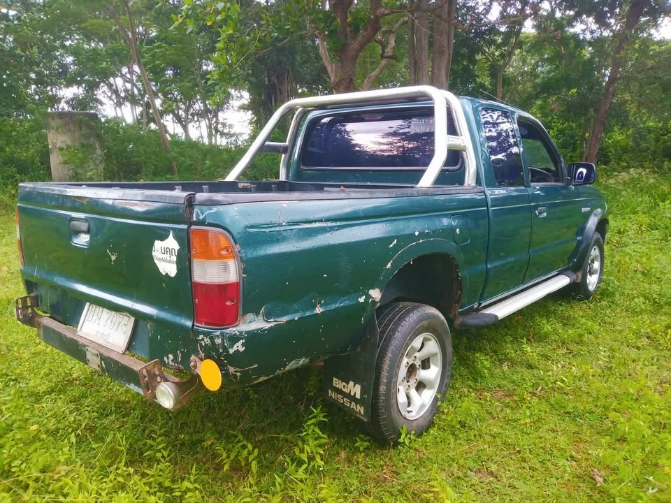 1998 Mazda 2500 Fighter V 2