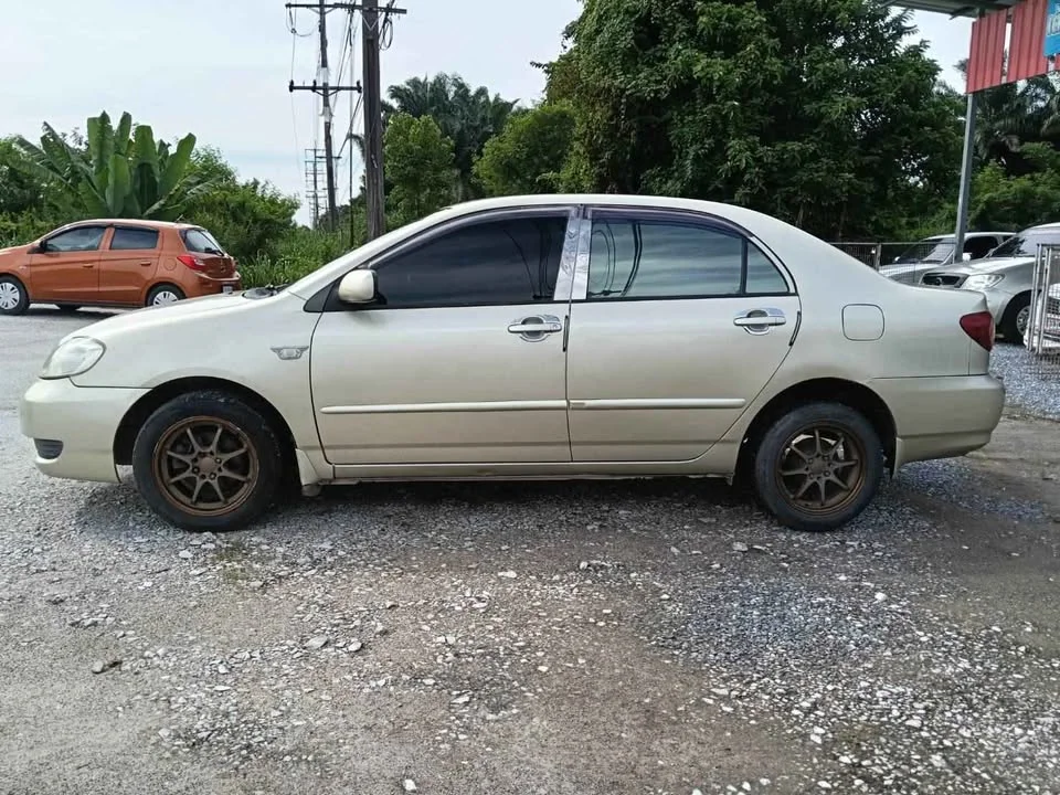 2005 Toyota Corolla Altis IX (E120) 2