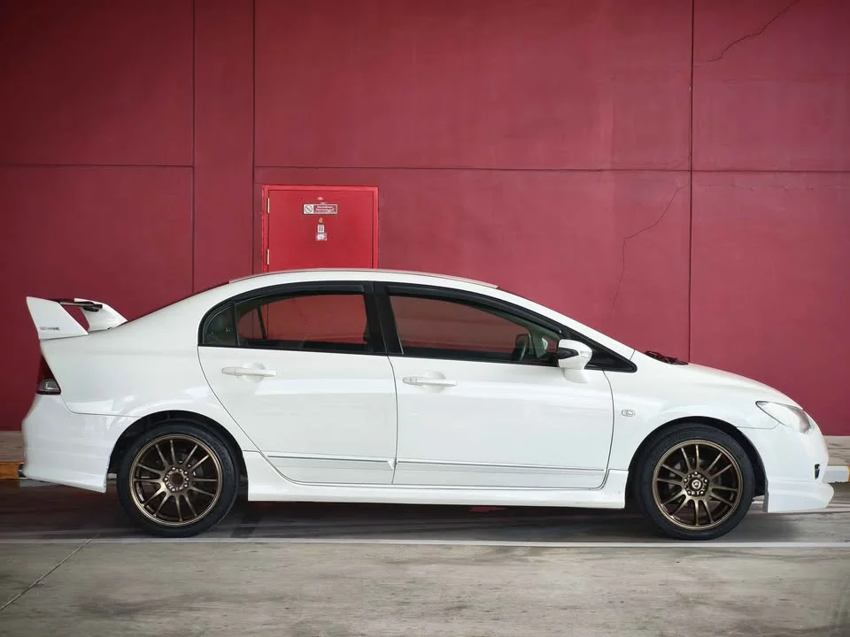 2011 Honda Civic VIII 2
