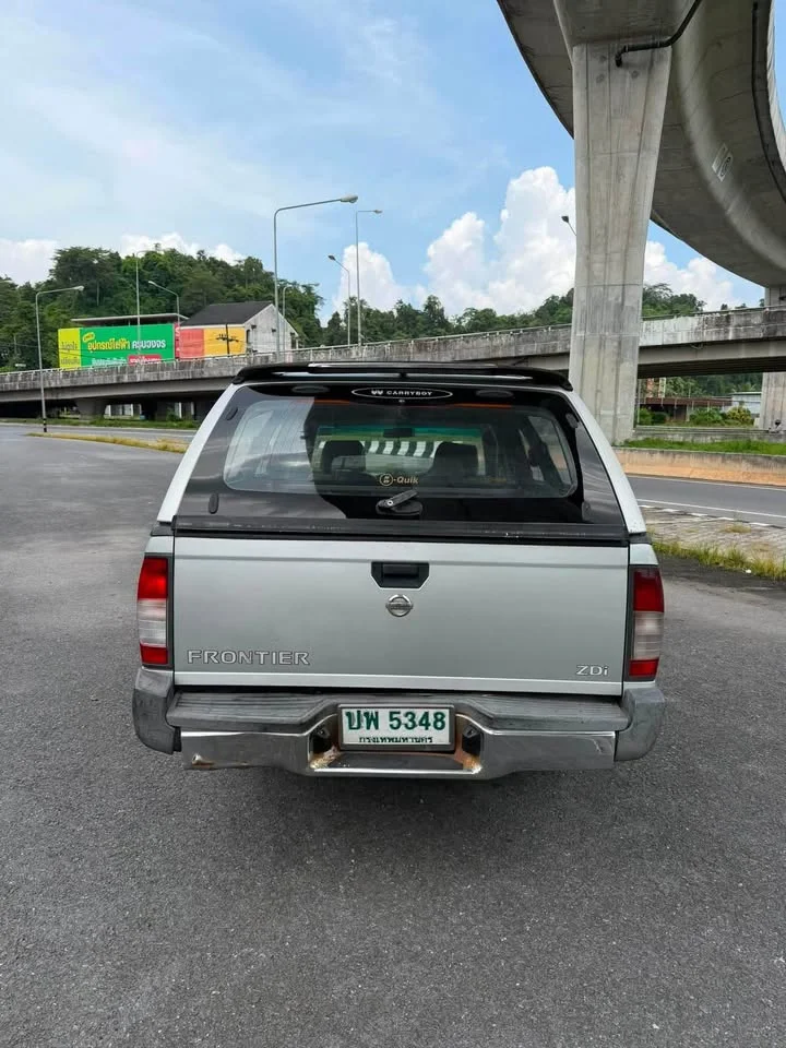 2003 Toyota Hilux Tiger VI 3