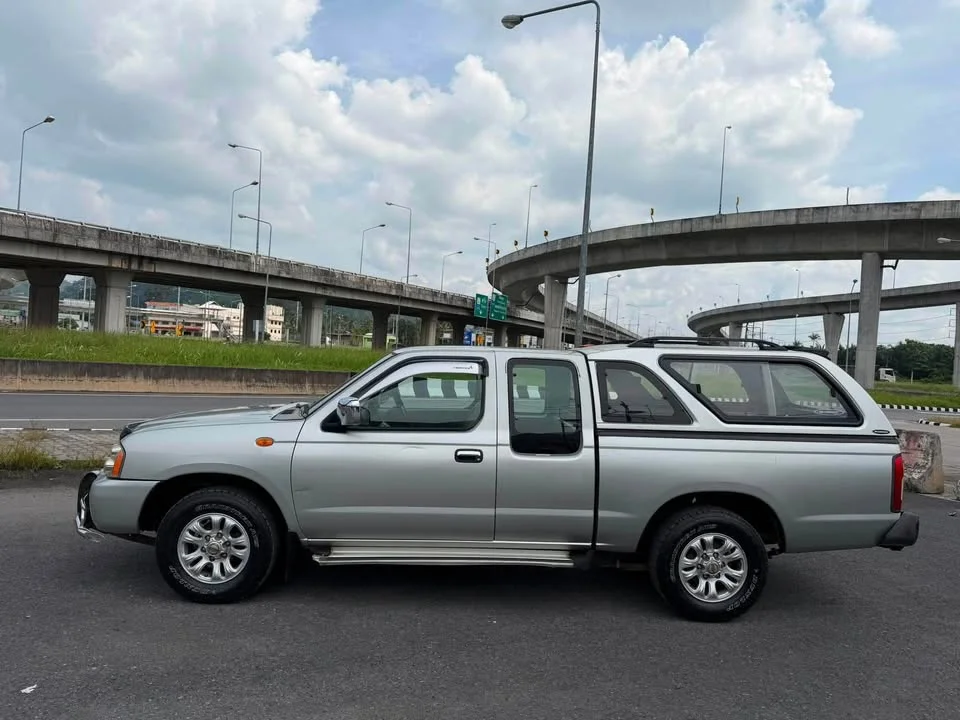 2003 Toyota Hilux Tiger VI 2