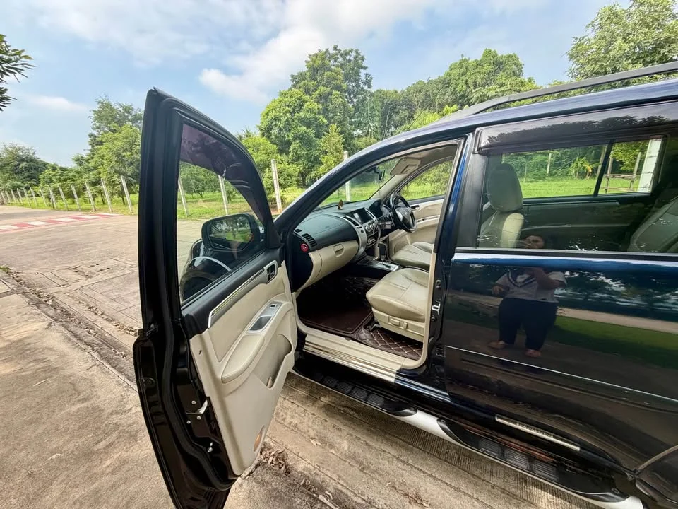 2011 Mitsubishi Pajero Sport II 3