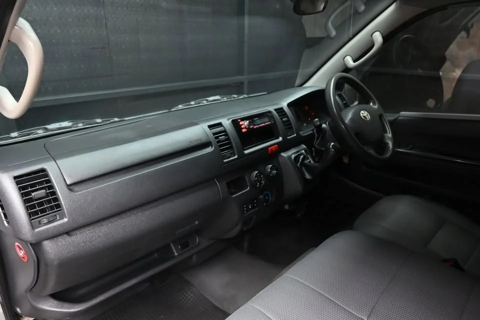 2014 Toyota HiAce V (H200) 3
