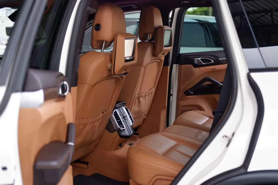 2011 Porsche Cayenne II 2