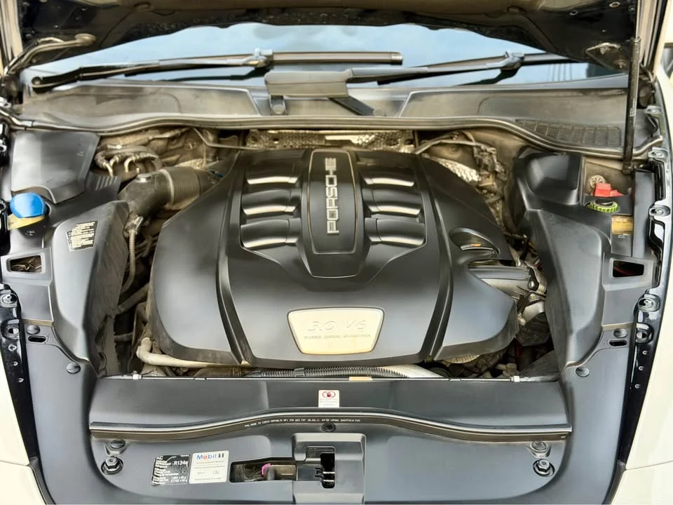 2012 Porsche Cayenne II 2