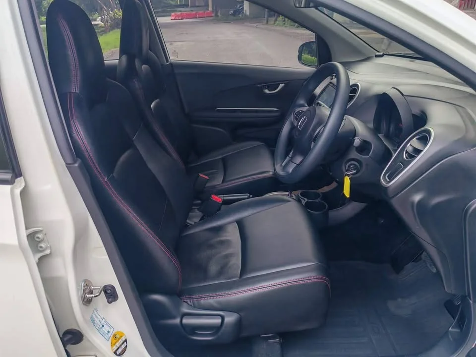2015 Honda Mobilio II 3