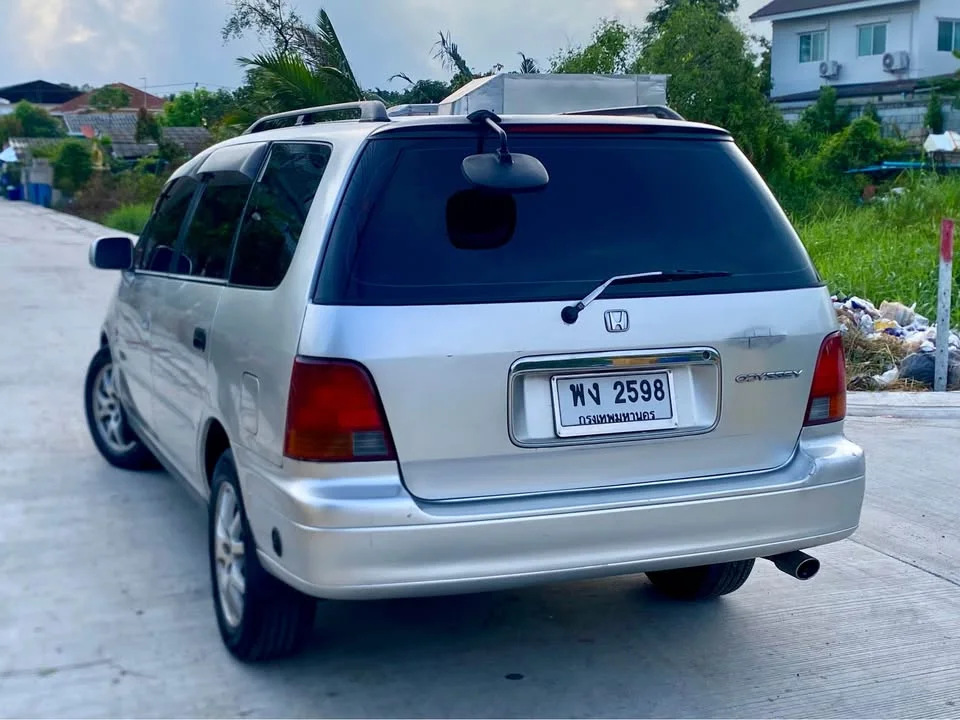 1996 Honda Odyssey I 3