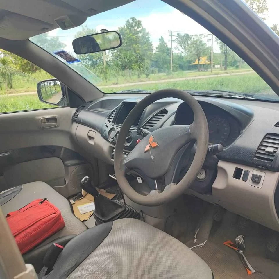 2011 Mitsubishi Triton IV 2