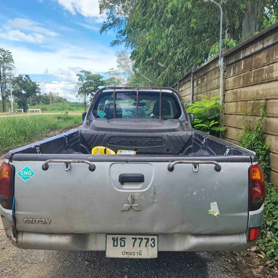 2011 Mitsubishi Triton IV 3