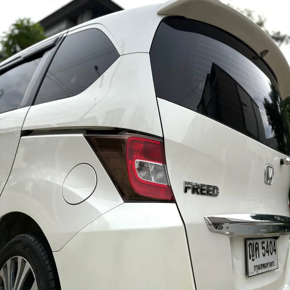 2010 Honda Freed I 3