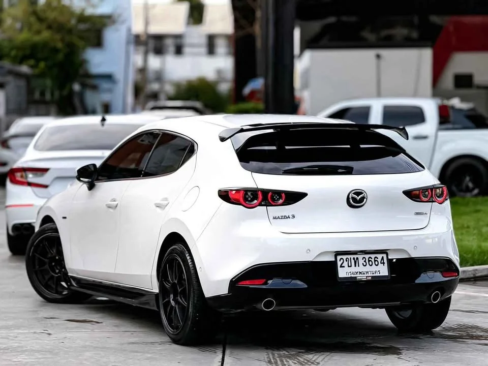 2021 Mazda 3 IV 2