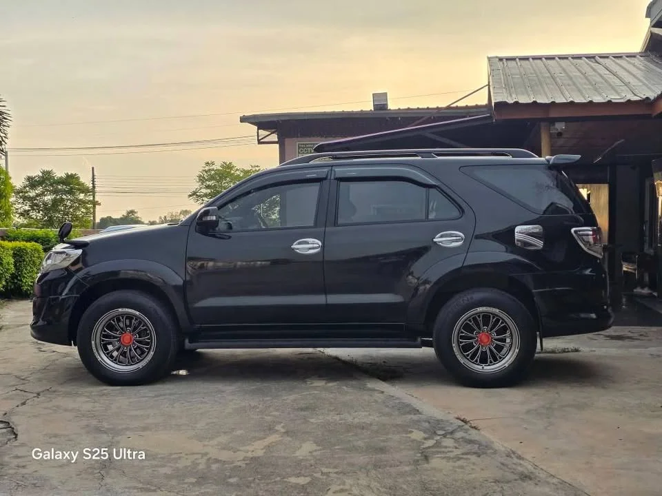 2013 Toyota Fortuner I 2