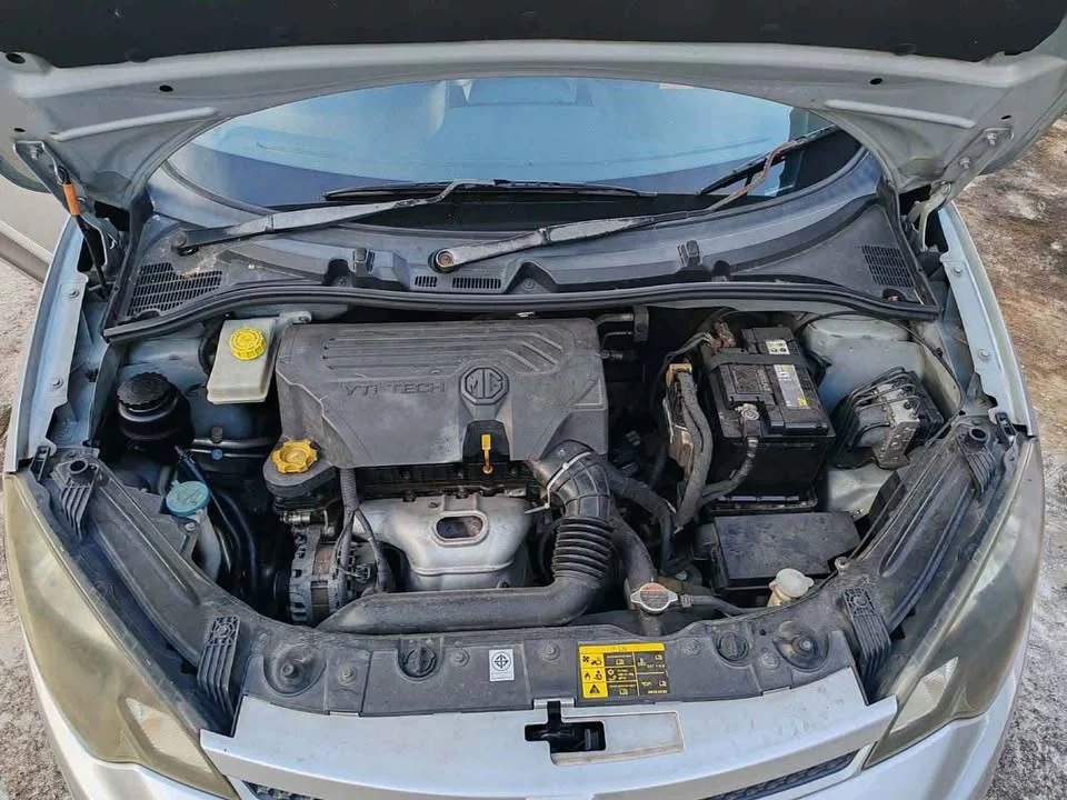 2016 MG 3 II 3