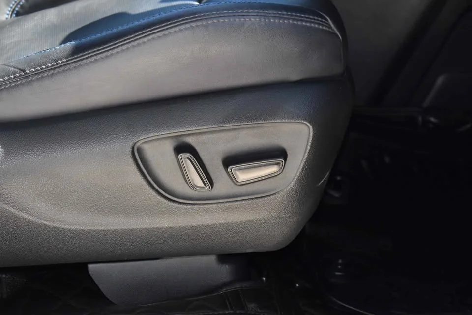 2023 Toyota Yaris Cross AC200 2
