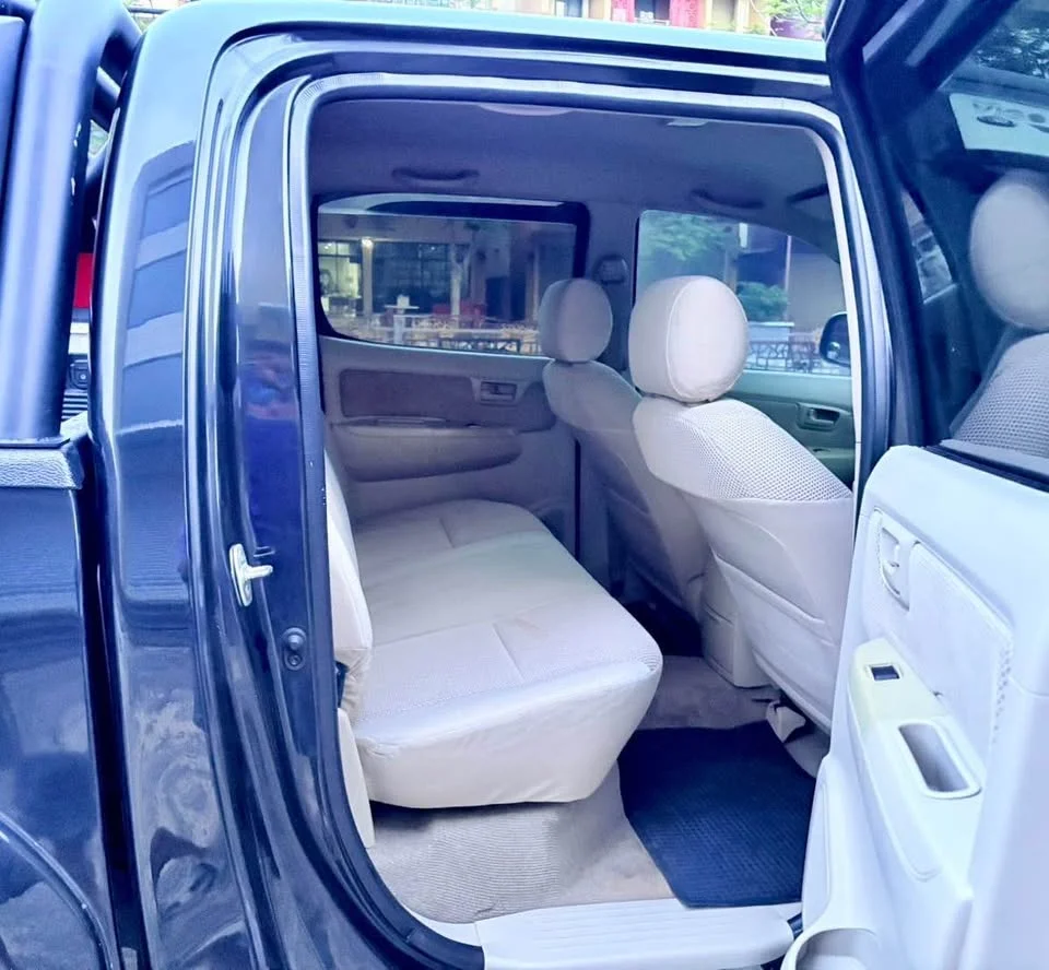 2005 Toyota Hilux VII 2