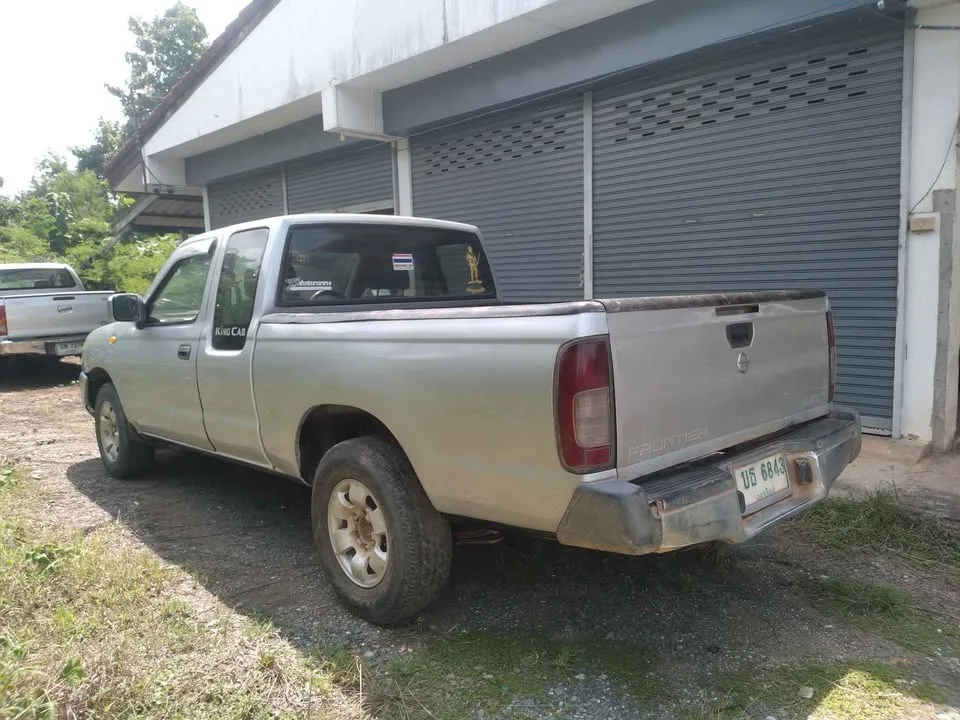 2002 Nissan Frontier I 2