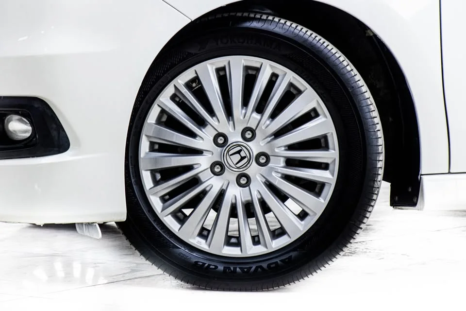 2013 Honda Stepwgn IV 3