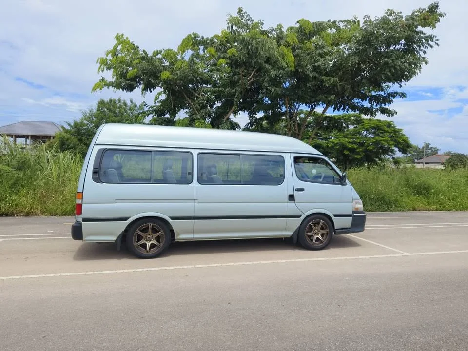 2001 Toyota Commuter IV (H100) 3